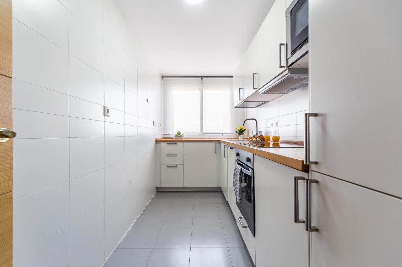 Modern Beach Apartment Valparaiso With Parking Málaga Esterno foto