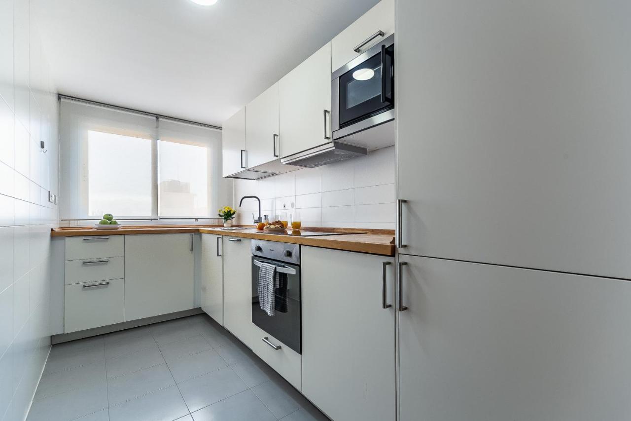 Modern Beach Apartment Valparaiso With Parking Málaga Esterno foto