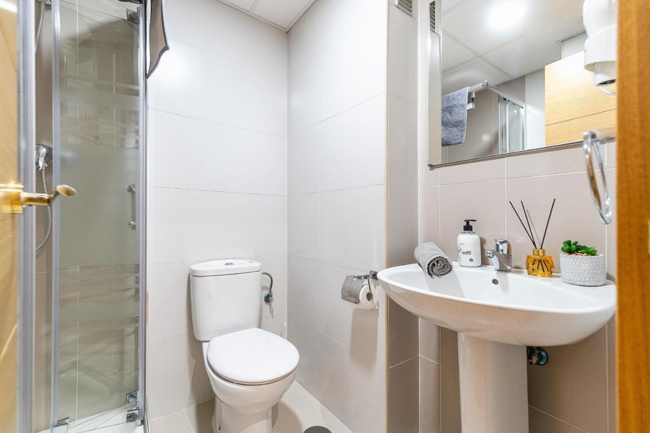 Modern Beach Apartment Valparaiso With Parking Málaga Esterno foto